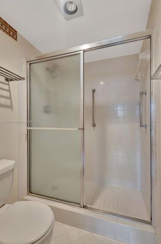 336 Golfview Rd 311, North Palm Beach, FL 33408
