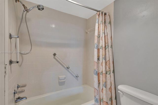 336 Golfview Rd 311, North Palm Beach, FL 33408