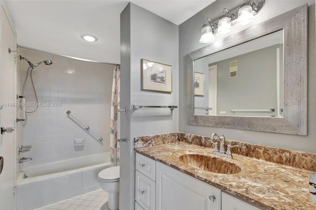 336 Golfview Rd 311, North Palm Beach, FL 33408