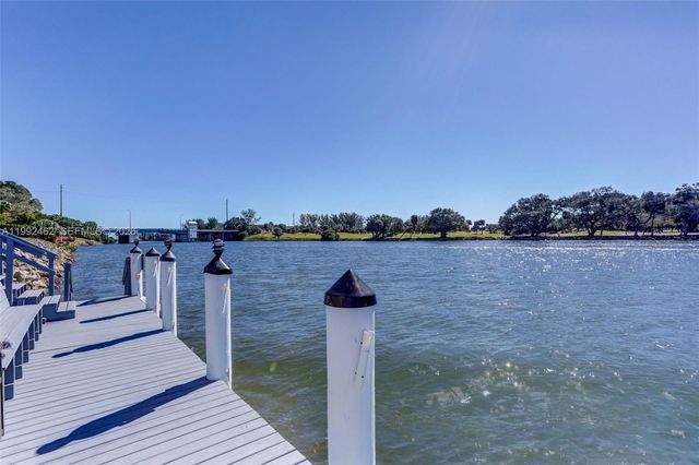 336 Golfview Rd 311, North Palm Beach, FL 33408