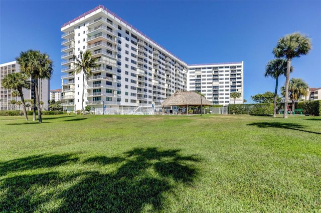 336 Golfview Rd 311, North Palm Beach, FL 33408