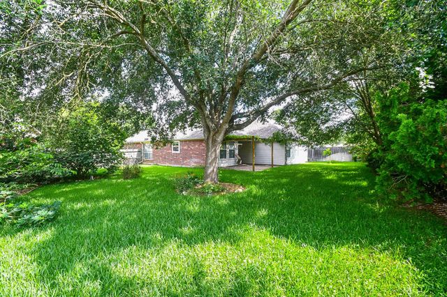 6207 Lake Chase Court, Katy, TX 77493