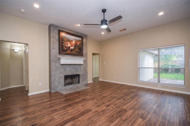 6207 Lake Chase Court, Katy, TX 77493