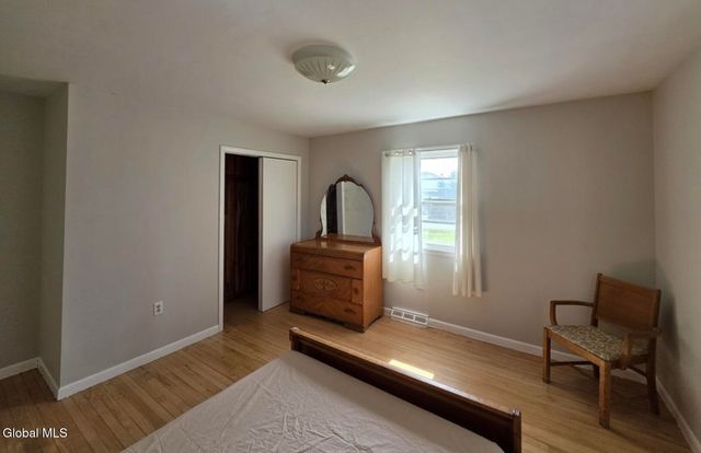 5059 Western Turnpike 1, Altamont, NY 12009