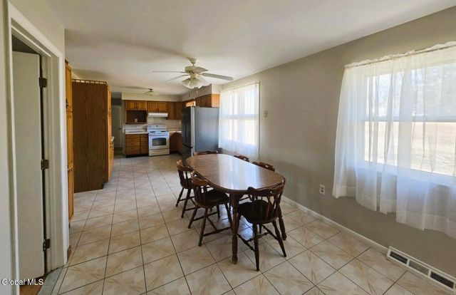 5059 Western Turnpike 1, Altamont, NY 12009