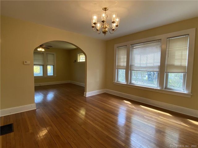 25 4th Street, Norwalk, CT 06855