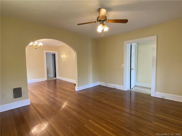 25 4th Street, Norwalk, CT 06855