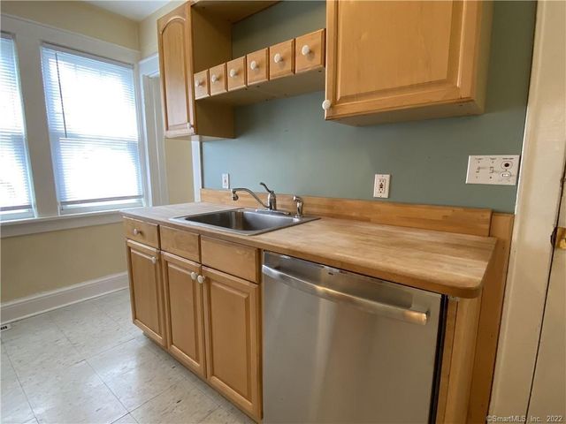 25 4th Street, Norwalk, CT 06855