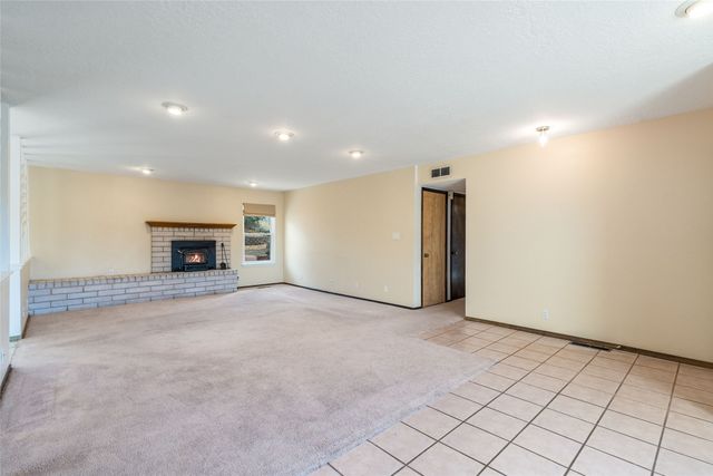 2211 Portavela Street, Santa Fe, NM 87505