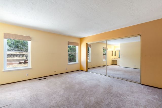 2211 Portavela Street, Santa Fe, NM 87505