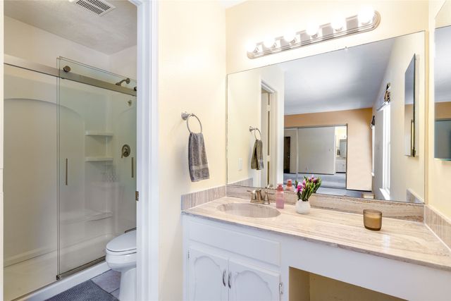 2211 Portavela Street, Santa Fe, NM 87505