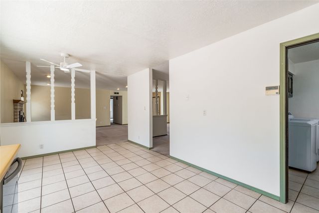 2211 Portavela Street, Santa Fe, NM 87505