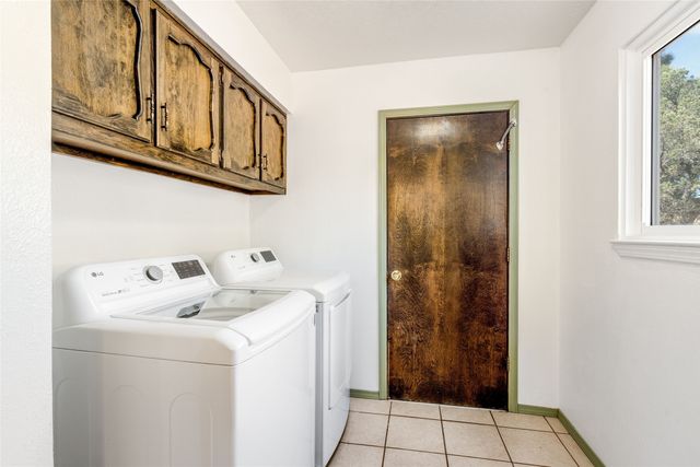 2211 Portavela Street, Santa Fe, NM 87505
