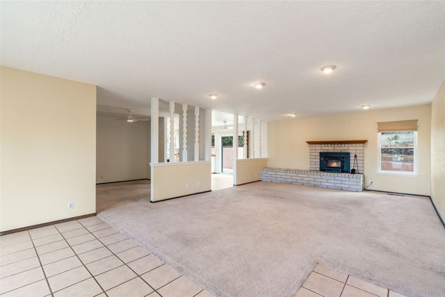 2211 Portavela Street, Santa Fe, NM 87505