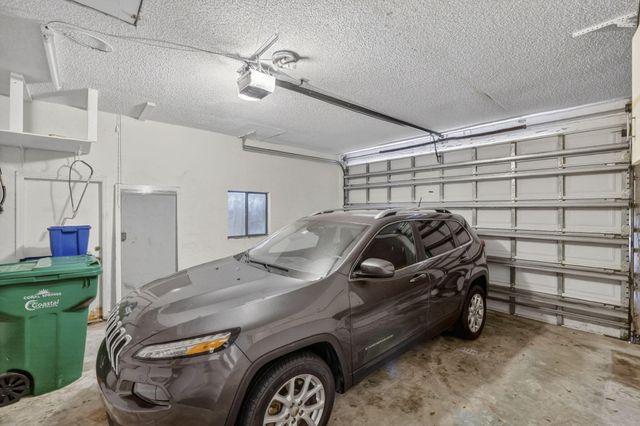 2551 NW 98th Terrace, Coral Springs, FL 33065