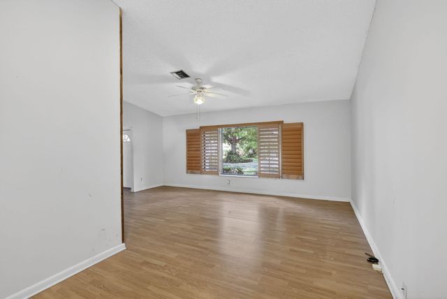 2551 NW 98th Terrace, Coral Springs, FL 33065