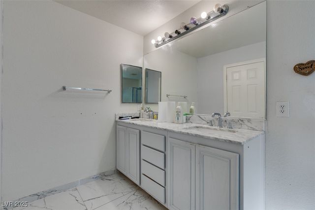 5842 Pueblo Canyon Avenue, Las Vegas, NV 89131