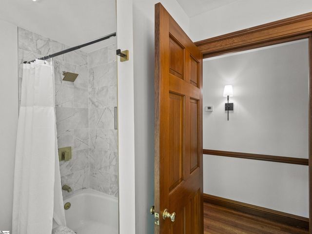 15 Lake Circle Drive, Greenville, SC 29609