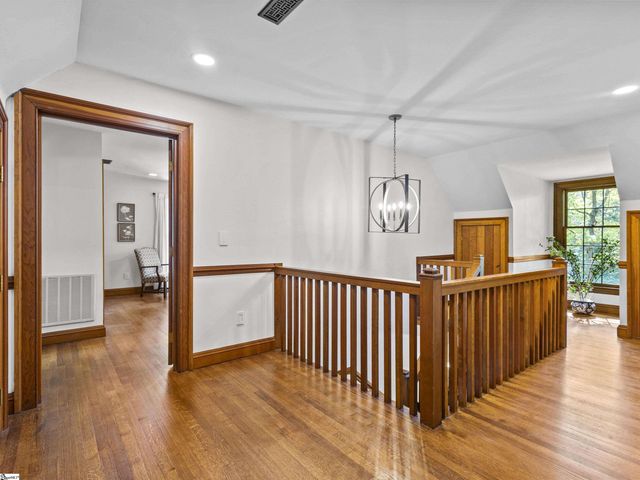 15 Lake Circle Drive, Greenville, SC 29609