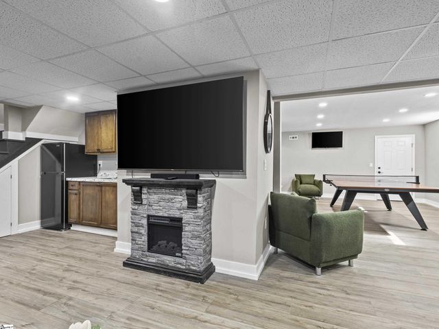 15 Lake Circle Drive, Greenville, SC 29609