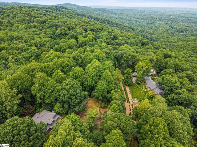 15 Lake Circle Drive, Greenville, SC 29609