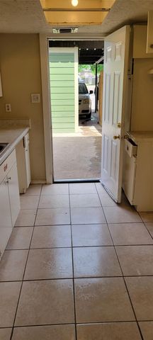 137 Casa Grande Drive 137, Houston, TX 77060