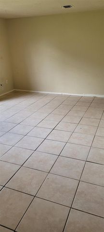 137 Casa Grande Drive 137, Houston, TX 77060