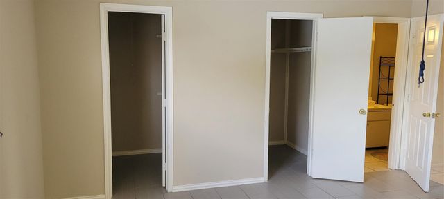 137 Casa Grande Drive 137, Houston, TX 77060