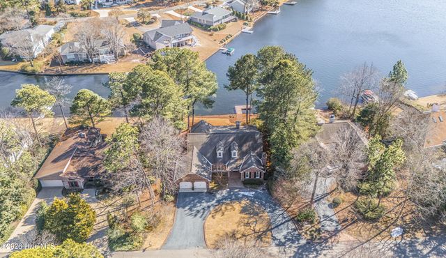 90 Lake Shore Drive, Pinehurst, NC 28374