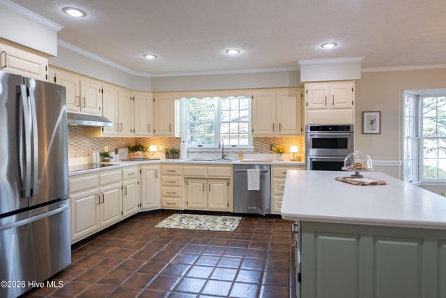 90 Lake Shore Drive, Pinehurst, NC 28374