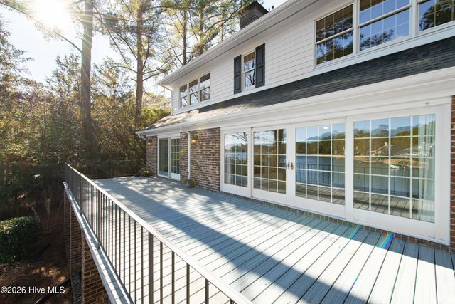 90 Lake Shore Drive, Pinehurst, NC 28374