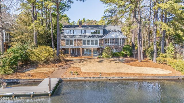 90 Lake Shore Drive, Pinehurst, NC 28374