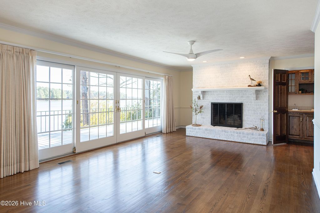 Image 11 of property listing at 90 Lake Shore Drive, Pinehurst, NC 28374