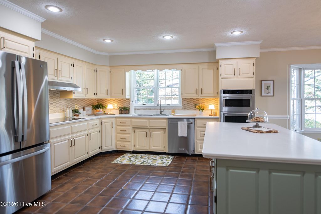 Image 20 of property listing at 90 Lake Shore Drive, Pinehurst, NC 28374
