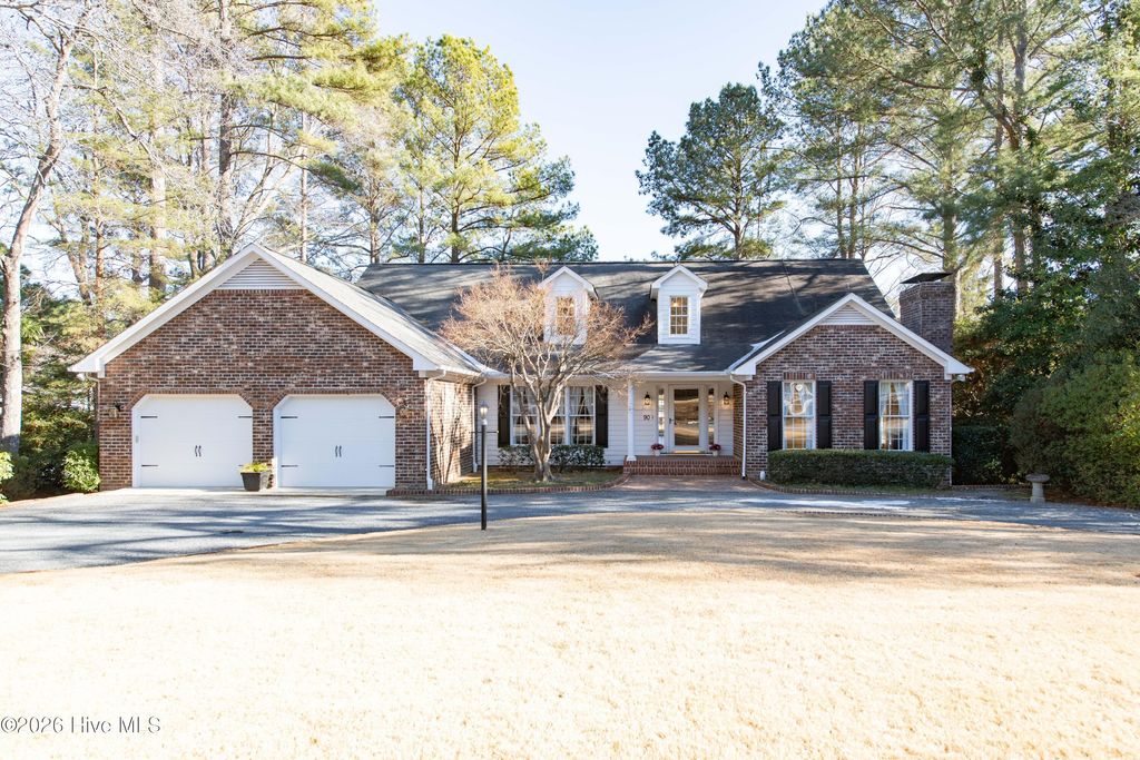 Image 3 of property listing at 90 Lake Shore Drive, Pinehurst, NC 28374