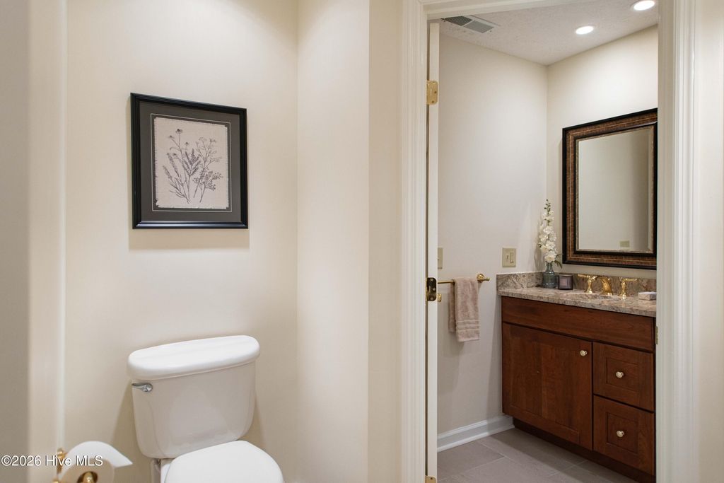 Image 67 of property listing at 90 Lake Shore Drive, Pinehurst, NC 28374