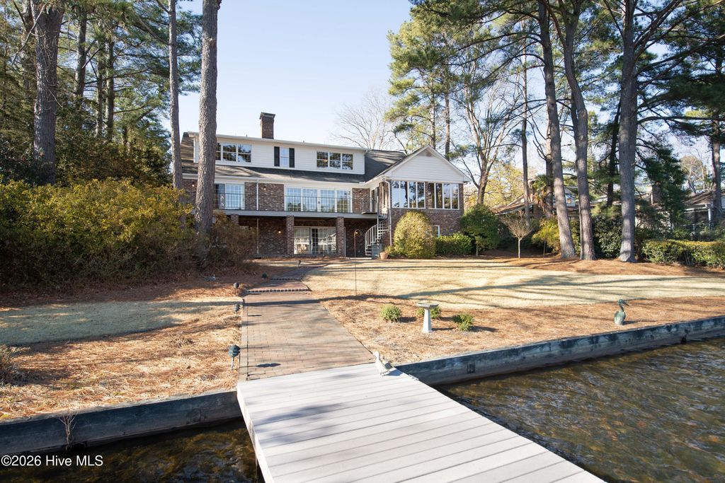 Image 78 of property listing at 90 Lake Shore Drive, Pinehurst, NC 28374