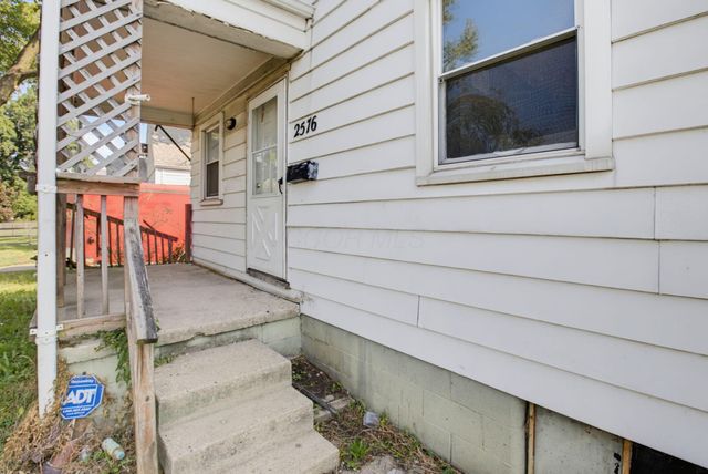 2576 Beulah Road, Columbus, OH 43211