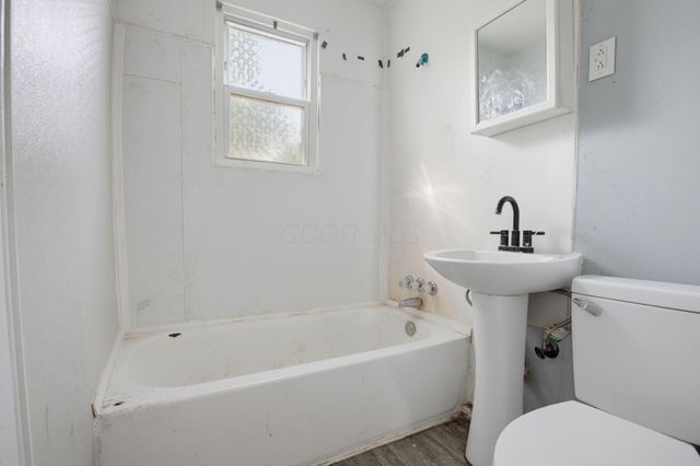 2576 Beulah Road, Columbus, OH 43211