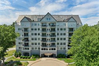 12 Mountain Laurels Dr Apt 501, Nashua, NH 03062