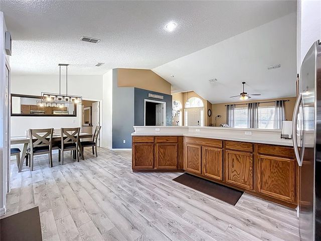 2253 LAKE POINTE CIRCLE, Leesburg, FL 34748