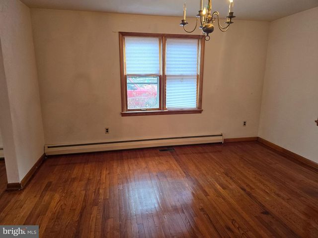 106 N HIGH ST, Biglerville, PA 17307