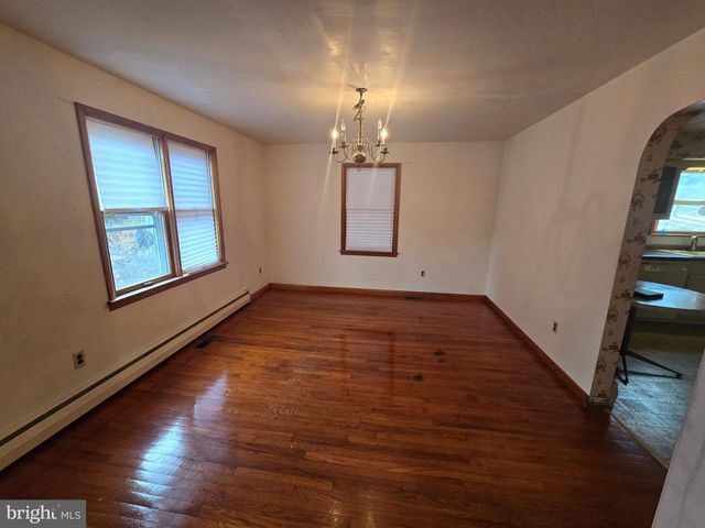 106 N HIGH ST, Biglerville, PA 17307