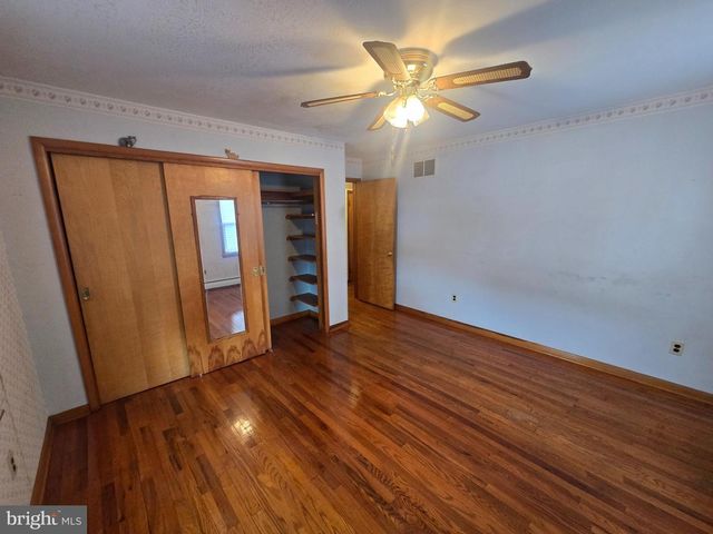 106 N HIGH ST, Biglerville, PA 17307