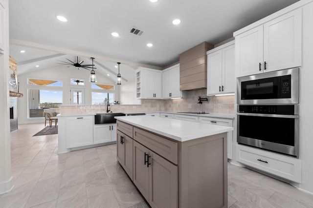 1425 King Ranch RD, Salado, TX 76571
