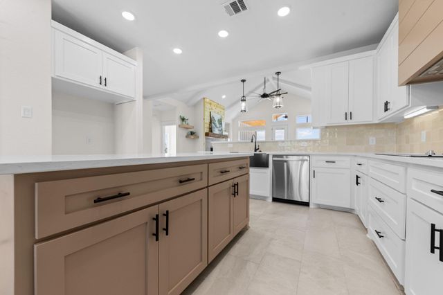 1425 King Ranch RD, Salado, TX 76571