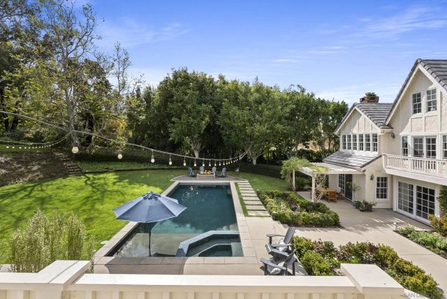 17307 Calle Mayor, Rancho Santa Fe, CA 92067