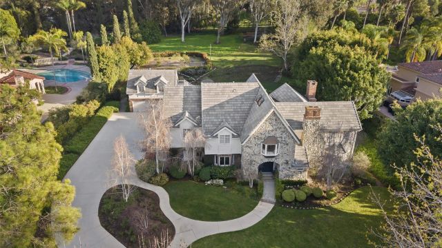 17307 Calle Mayor, Rancho Santa Fe, CA 92067