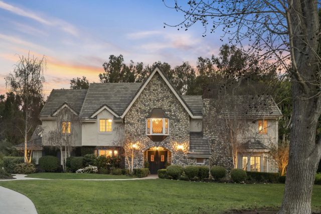 17307 Calle Mayor, Rancho Santa Fe, CA 92067