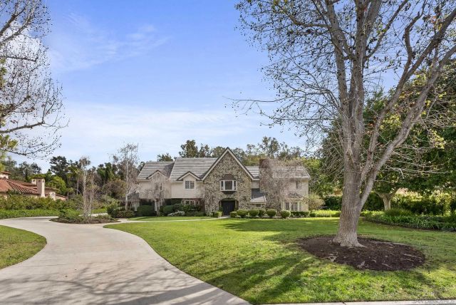 17307 Calle Mayor, Rancho Santa Fe, CA 92067